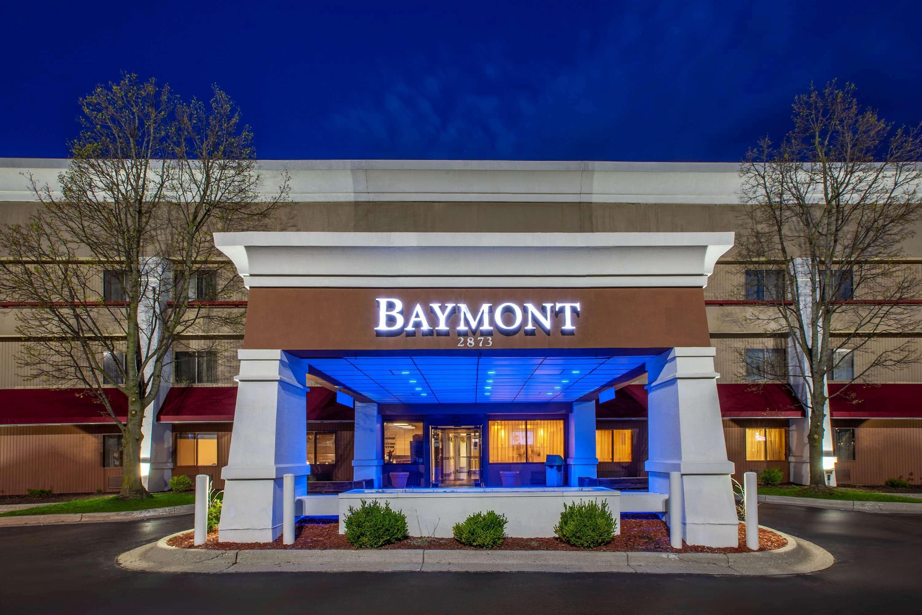 Baymont By Wyndham Grand Rapids Airport Hotel Cascade Exterior photo